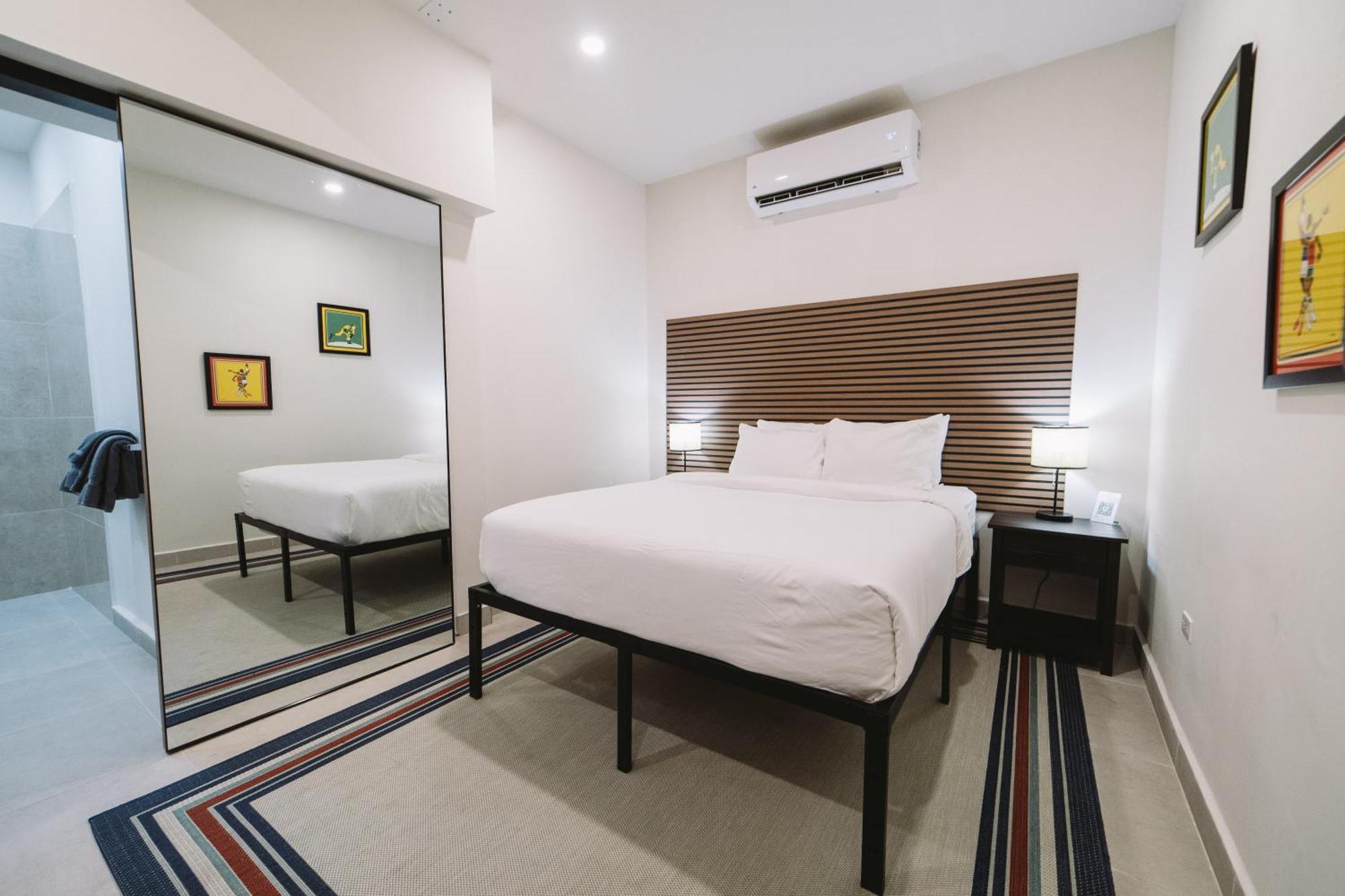 Hotel The Looking Glass San Juan